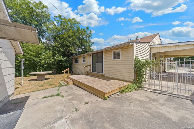 1321 WAVERLY AVE, San Antonio, TX 78201