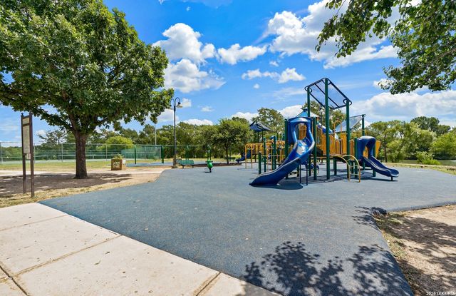 1321 WAVERLY AVE, San Antonio, TX 78201