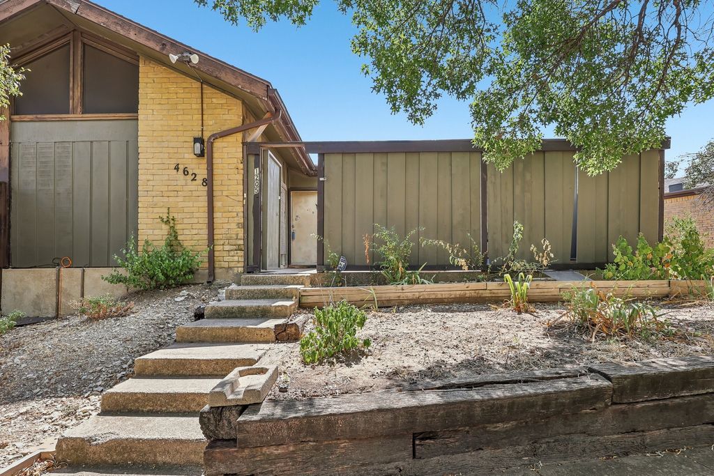 4628 Country Creek Drive 1205, Dallas, TX 75236