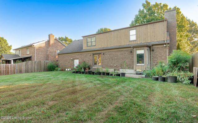 9604 Bay Hill Dr, Louisville, KY 40223