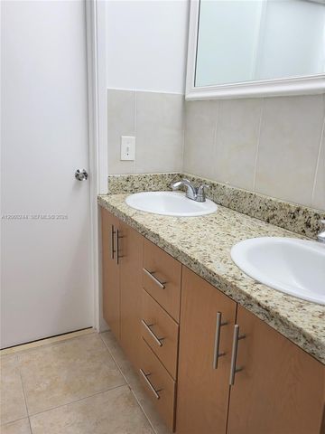 9455 Bay Harbor Ter 2N, Bay Harbor Islands, FL 33154