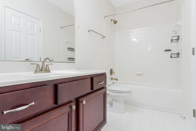 12001 HONOR BRIDGE FARM DR, Spotsylvania, VA 22551