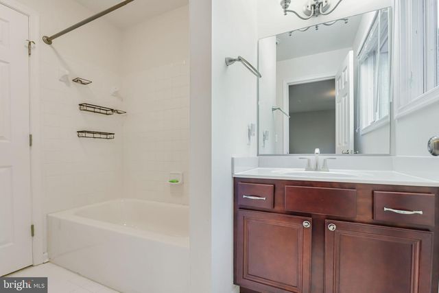 12001 HONOR BRIDGE FARM DR, Spotsylvania, VA 22551