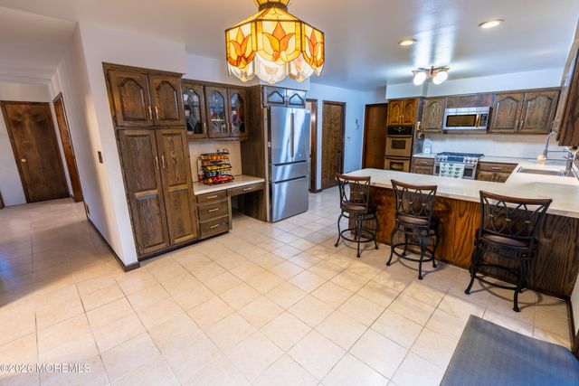 775 Holmdel Road, Holmdel, NJ 07733