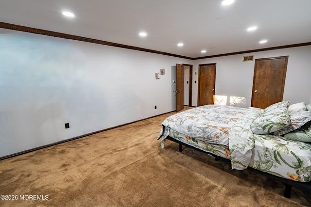 775 Holmdel Road, Holmdel, NJ 07733