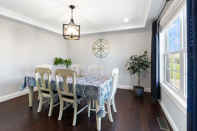 55 Sloop Drive, Portsmouth, RI 02871