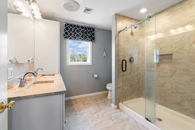 55 Sloop Drive, Portsmouth, RI 02871