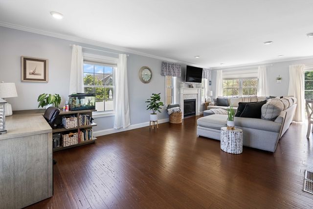 55 Sloop Drive, Portsmouth, RI 02871