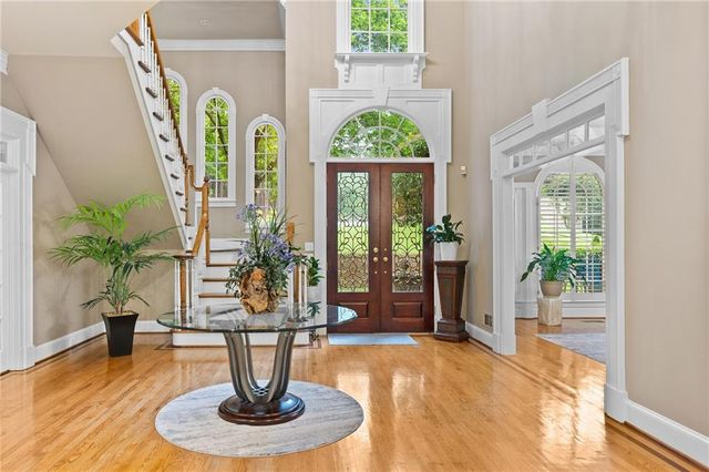 235 N Smead Court, Roswell, GA 30076