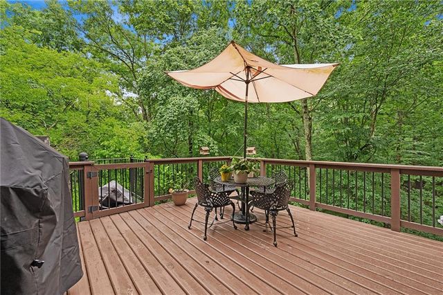 235 N Smead Court, Roswell, GA 30076