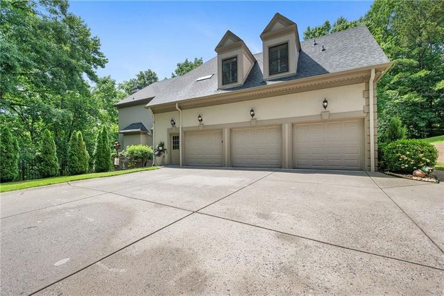 235 N Smead Court, Roswell, GA 30076