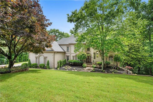 235 N Smead Court, Roswell, GA 30076