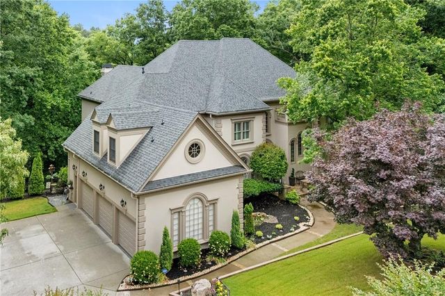 235 N Smead Court, Roswell, GA 30076