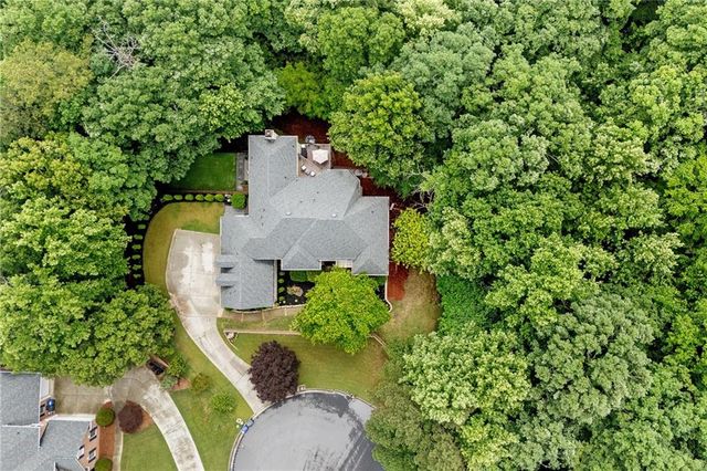 235 N Smead Court, Roswell, GA 30076