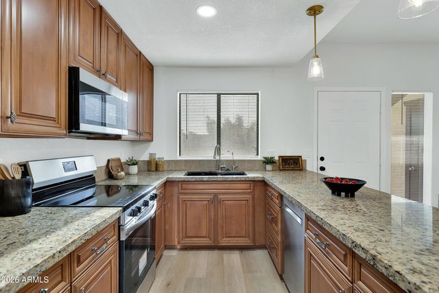 170 E GUADALUPE Road 136, Gilbert, AZ 85234