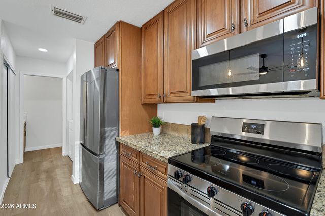 170 E GUADALUPE Road 136, Gilbert, AZ 85234