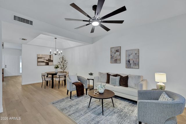 170 E GUADALUPE Road 136, Gilbert, AZ 85234