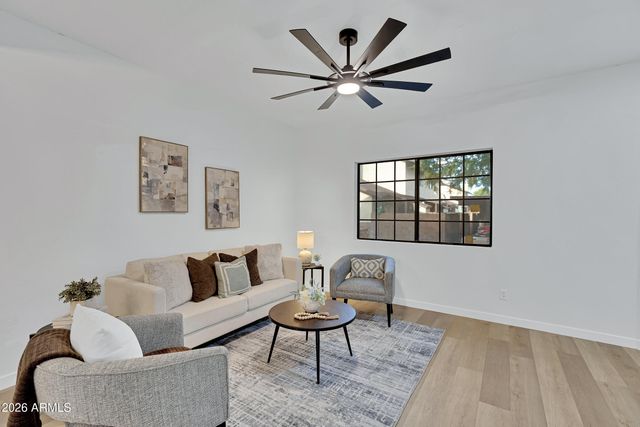 170 E GUADALUPE Road 136, Gilbert, AZ 85234