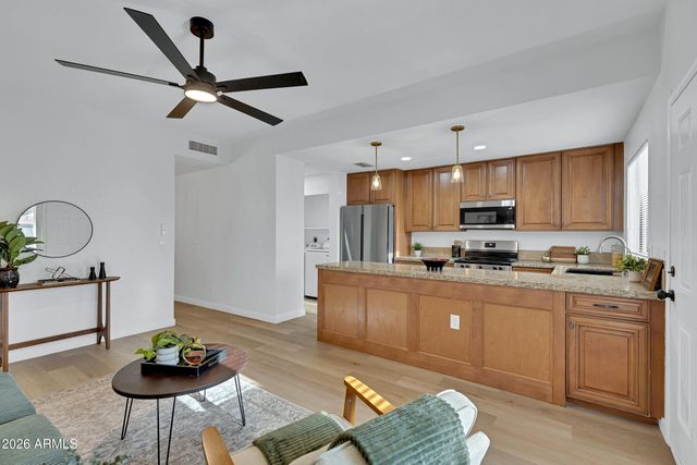 170 E GUADALUPE Road 136, Gilbert, AZ 85234