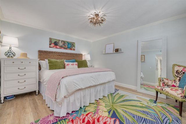 8710 MIDNIGHT PASS ROAD 501b, Sarasota, FL 34242