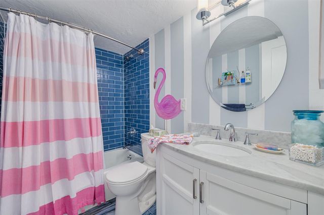 8710 MIDNIGHT PASS ROAD 501b, Sarasota, FL 34242