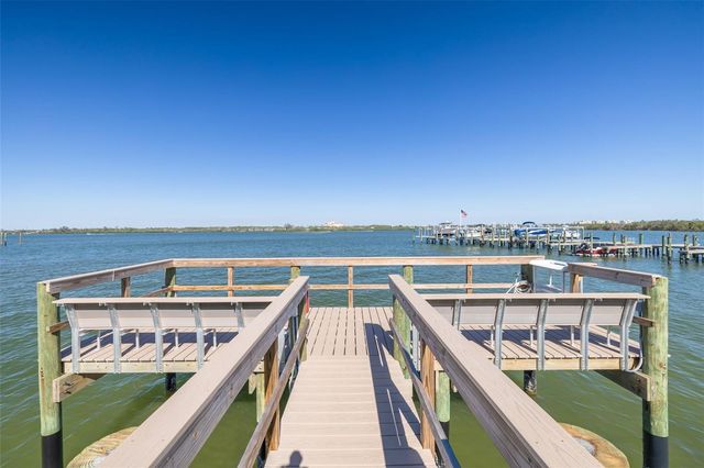 8710 MIDNIGHT PASS ROAD 501b, Sarasota, FL 34242