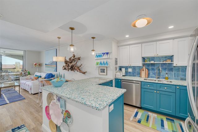 8710 MIDNIGHT PASS ROAD 501b, Sarasota, FL 34242