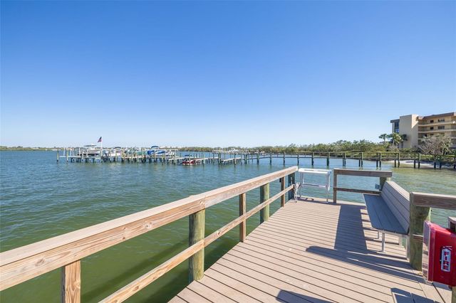 8710 MIDNIGHT PASS ROAD 501b, Sarasota, FL 34242