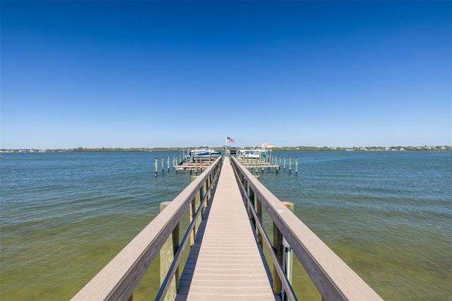 8710 MIDNIGHT PASS ROAD 501b, Sarasota, FL 34242