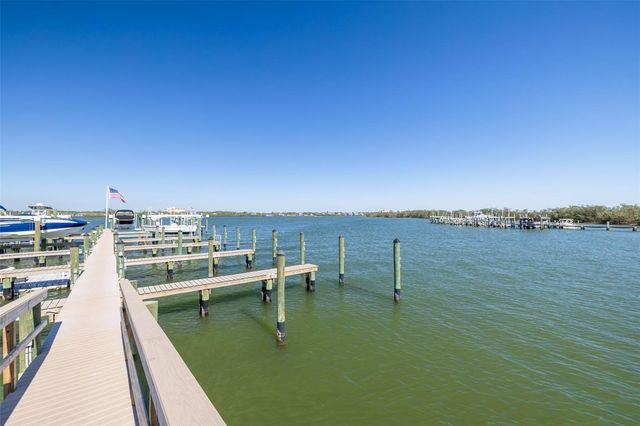 8710 MIDNIGHT PASS ROAD 501b, Sarasota, FL 34242