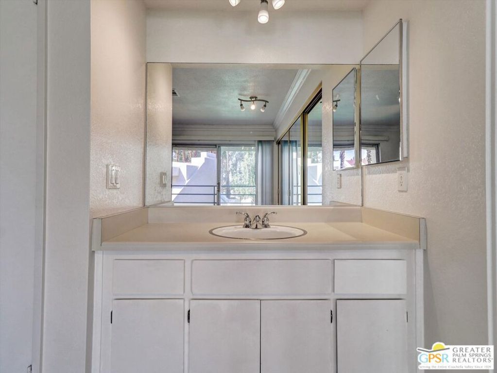 Image 13 of property listing at 32505 Candlewood Drive 12, Cathedral City, CA 92234