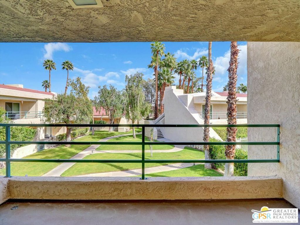 Image 14 of property listing at 32505 Candlewood Drive 12, Cathedral City, CA 92234