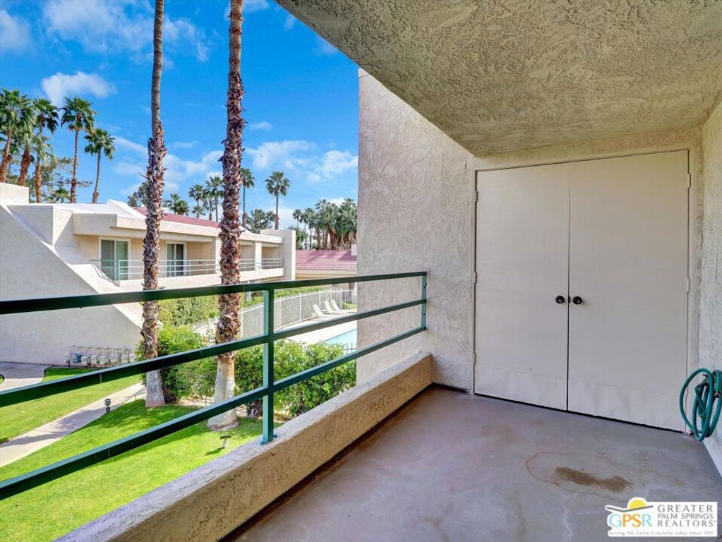 Image 15 of property listing at 32505 Candlewood Drive 12, Cathedral City, CA 92234