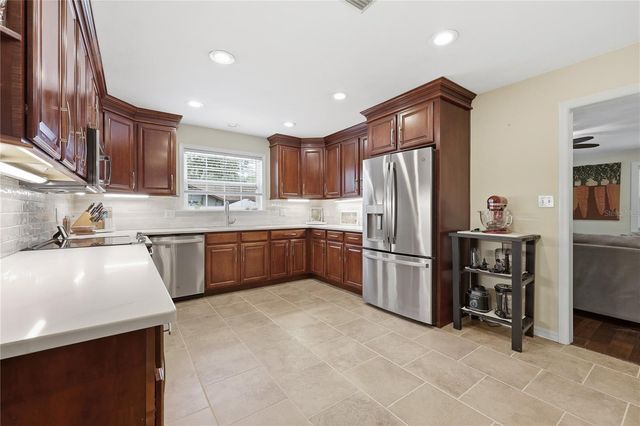 1621 NW 94TH STREET, Gainesville, FL 32606