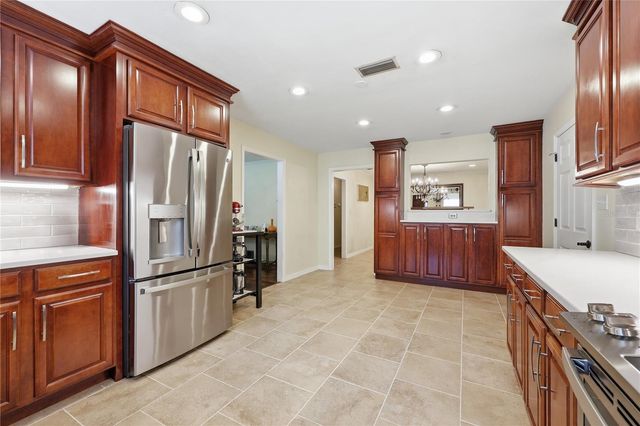 1621 NW 94TH STREET, Gainesville, FL 32606
