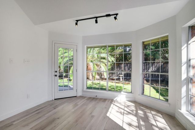 138 Summer Storm Place, Spring, TX 77381