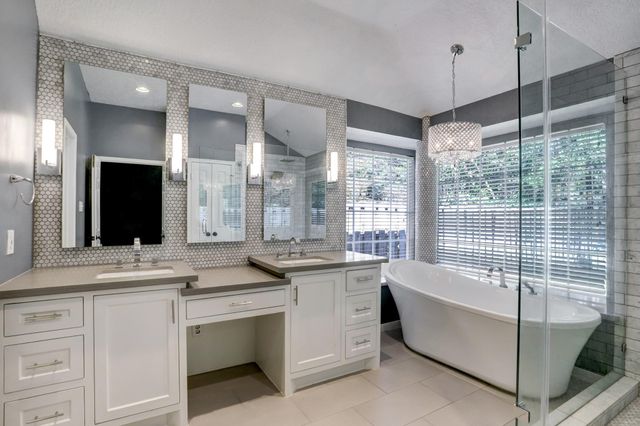138 Summer Storm Place, Spring, TX 77381