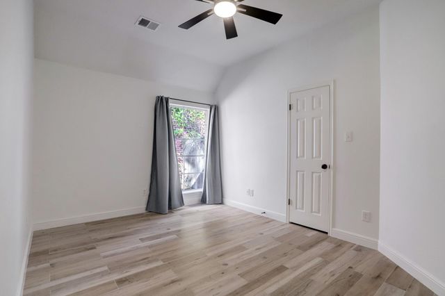 138 Summer Storm Place, Spring, TX 77381