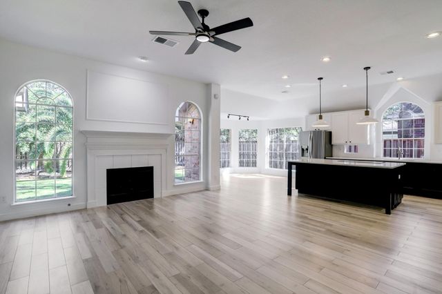 138 Summer Storm Place, Spring, TX 77381