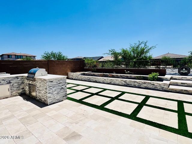 8513 W RANCHO Drive, Glendale, AZ 85305
