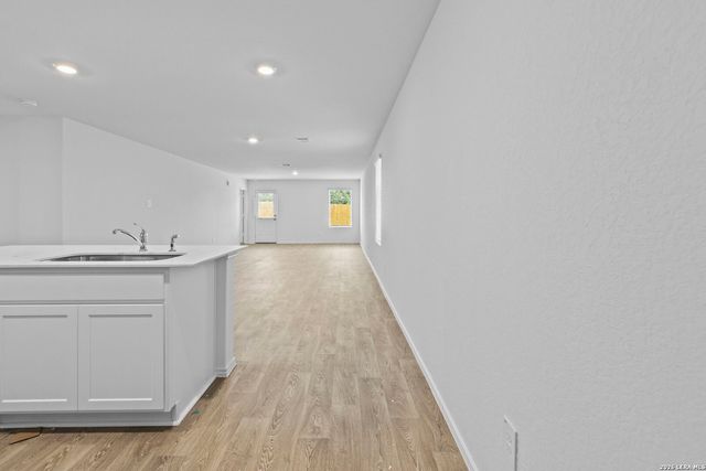 16068 Mahogany Way, Elmendorf, TX 78112