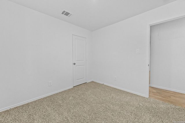 16068 Mahogany Way, Elmendorf, TX 78112