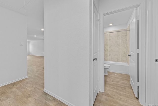 16068 Mahogany Way, Elmendorf, TX 78112