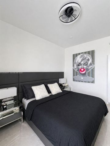 3731 N Country Club Dr PH-24, Aventura, FL 33180