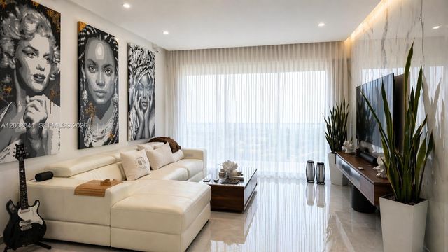 3731 N Country Club Dr PH-24, Aventura, FL 33180