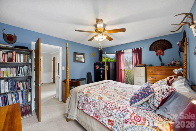 2600 Castlewood Drive, Gastonia, NC 28056