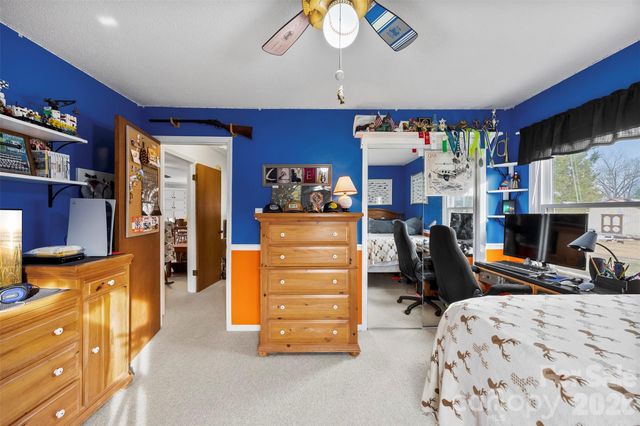 2600 Castlewood Drive, Gastonia, NC 28056