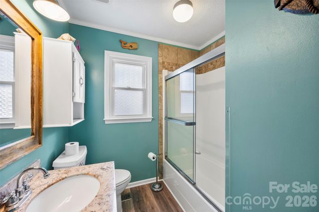 2600 Castlewood Drive, Gastonia, NC 28056