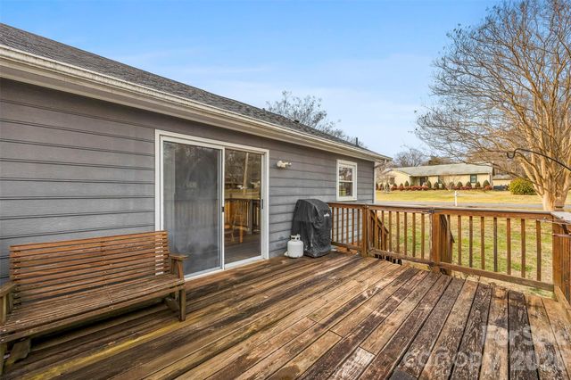 2600 Castlewood Drive, Gastonia, NC 28056