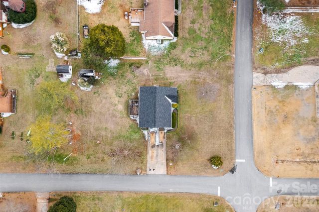 2600 Castlewood Drive, Gastonia, NC 28056